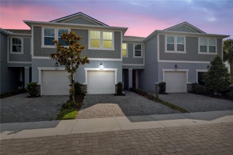 Townhouse in Lutz, Florida 3 bedrooms, 154.87 sq.m. № 1673222 - photo 1