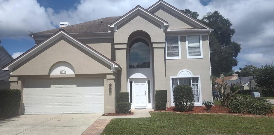 House in Lake Mary, Florida 4 bedrooms, 198.81 sq.m. № 2391313