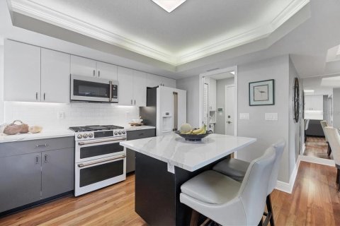 Townhouse in Sarasota, Florida 2 bedrooms, 144.37 sq.m. № 2167733 - photo 15