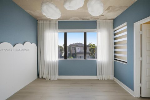 Купить виллу или дом в Майами-Лейкс, Флорида 5 спален, 283.35м2, № 2045885 - фото 18