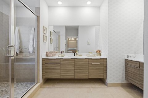 Купить виллу или дом в Майами-Лейкс, Флорида 5 спален, 283.35м2, № 2045885 - фото 17