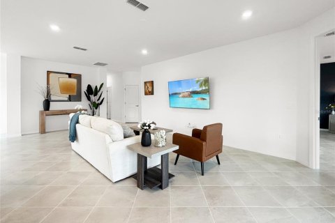 Townhouse in Bradenton, Florida 3 bedrooms, 196.02 sq.m. № 2167040 - photo 16