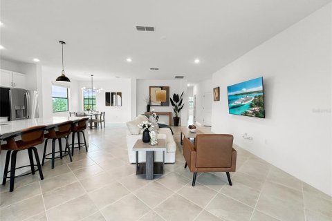 Townhouse in Bradenton, Florida 3 bedrooms, 196.02 sq.m. № 2167040 - photo 4