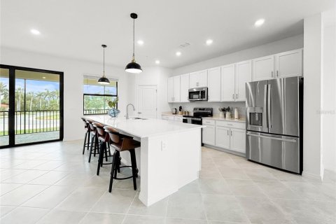 Townhouse in Bradenton, Florida 3 bedrooms, 196.02 sq.m. № 2167040 - photo 14