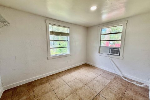 Villa ou maison à louer à Orlando, Floride: 2 chambres, 73.95 m2 № 1906872 - photo 9