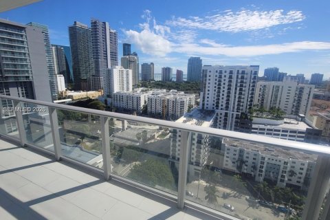 Condo in Miami, Florida, 2 bedrooms  № 2067711