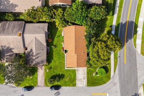 Casa en venta en Delray Beach, Florida, 3 dormitorios, 159.7 m2 № 2053776 - foto 3