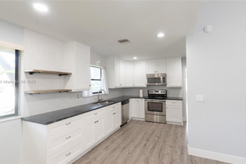 Casa en venta en Delray Beach, Florida, 3 dormitorios, 159.7 m2 № 2053776 - foto 14