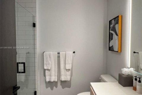 Condominio en venta en Miami, Florida, 1 dormitorio, 41.06 m2 № 2000050 - foto 2