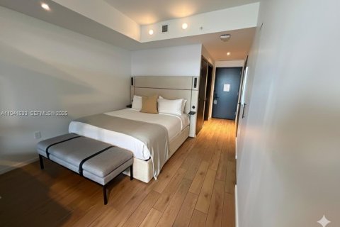 Condominio en venta en Miami, Florida, 1 dormitorio, 41.06 m2 № 2000050 - foto 3