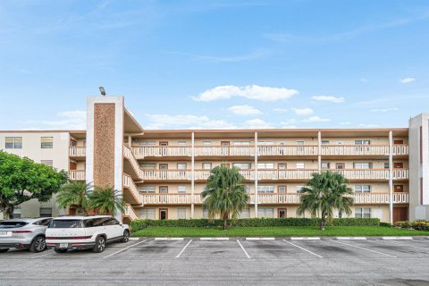 Copropriété à louer à Boca Raton, Floride: 2 chambres, 83.24 m2 № 2428618 - photo 29