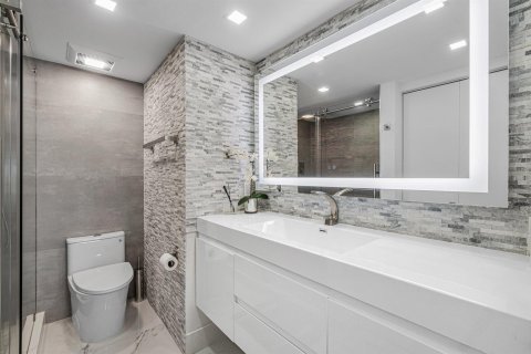Copropriété à louer à Boca Raton, Floride: 2 chambres, 83.24 m2 № 2428618 - photo 13