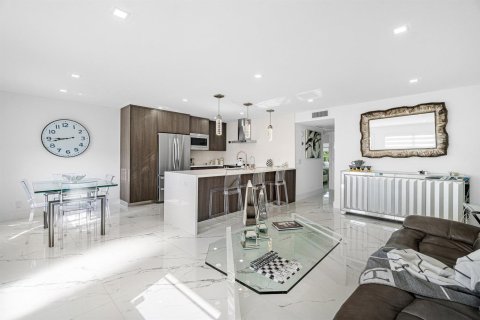 Copropriété à louer à Boca Raton, Floride: 2 chambres, 83.24 m2 № 2428618 - photo 5