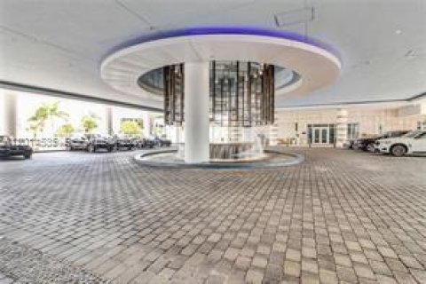Condo in Miami Beach, Florida, 1 bedroom № 2076295 - photo 20
