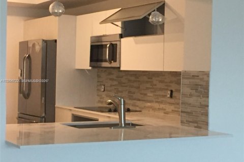 Condominio en alquiler en Aventura, Florida, 3 dormitorios, 169.45 m2 № 2026062 - foto 13