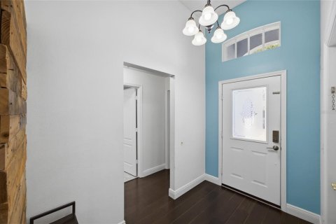 House in Apollo Beach, Florida 3 bedrooms, 144 sq.m. № 2231470 - photo 6