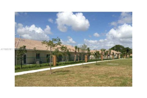 Condo in Homestead, Florida, 3 bedrooms  № 2053000