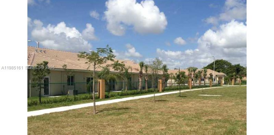 Condo in Homestead, Florida, 3 bedrooms  № 2053000