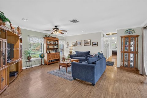 Casa en venta en Plantation, Florida, 4 dormitorios, 256.69 m2 № 2383077 - foto 8