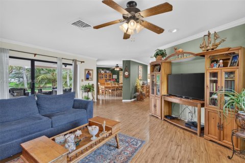 Casa en venta en Plantation, Florida, 4 dormitorios, 256.69 m2 № 2383077 - foto 11