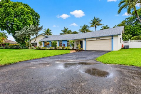 Casa en venta en Plantation, Florida, 4 dormitorios, 256.69 m2 № 2383077 - foto 4