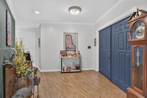 Casa en venta en Plantation, Florida, 4 dormitorios, 256.69 m2 № 2383077 - foto 7