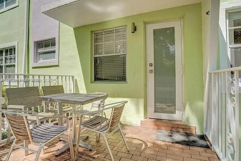 Condominio en venta en Miami Beach, Florida, 1 dormitorio, 59.46 m2 № 2008755 - foto 17