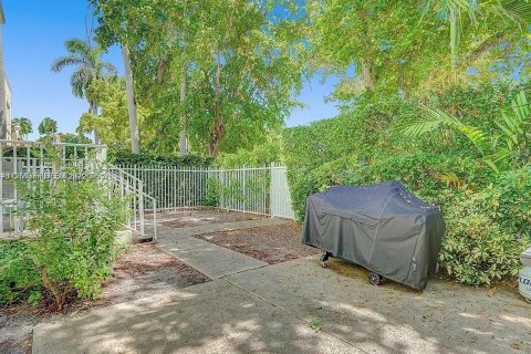 Condominio en venta en Miami Beach, Florida, 1 dormitorio, 59.46 m2 № 2008755 - foto 16