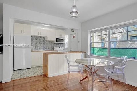 Condominio en venta en Miami Beach, Florida, 1 dormitorio, 59.46 m2 № 2008755 - foto 2