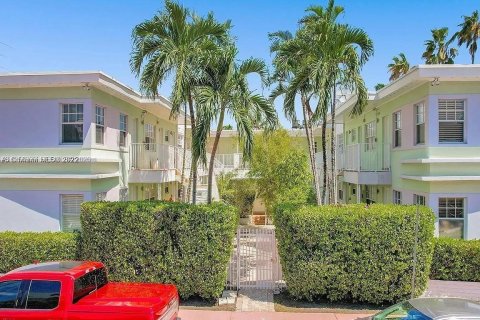 Condominio en Miami Beach, Florida, 1 dormitorio № 2008755