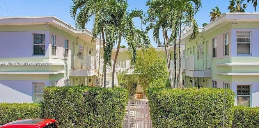 Condominio en Miami Beach, Florida, 1 dormitorio  № 2008755