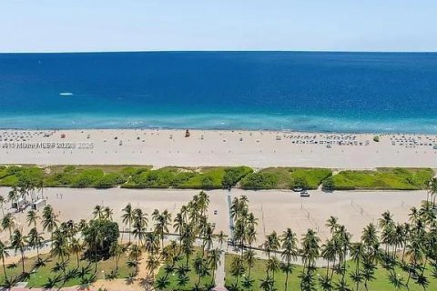 Condominio en venta en Miami Beach, Florida, 1 dormitorio, 59.46 m2 № 2008755 - foto 20