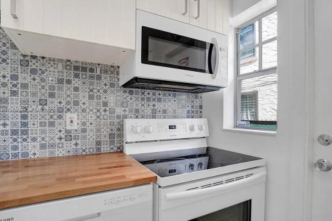 Condominio en venta en Miami Beach, Florida, 1 dormitorio, 59.46 m2 № 2008755 - foto 24