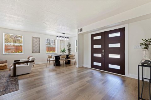 Casa en venta en Saint Petersburg, Florida, 4 dormitorios, 187.29 m2 № 2221059 - foto 4