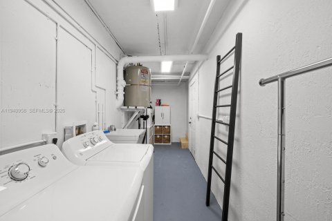 Condominio en venta en South Miami, Florida, 3 dormitorios, 176.7 m2 № 1998654 - foto 19