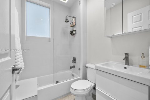 Condominio en venta en South Miami, Florida, 3 dormitorios, 176.7 m2 № 1998654 - foto 13