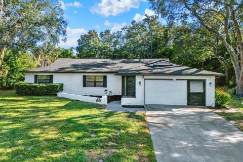 House in Spring Hill, Florida 3 bedrooms, 162.76 sq.m. № 1894081 - photo 1