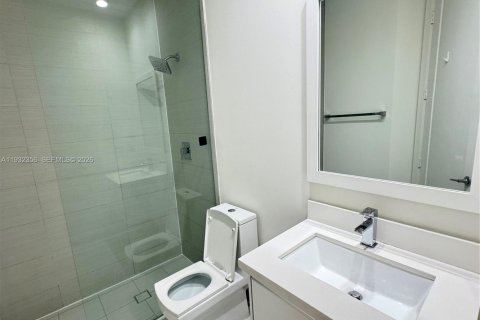 Adosado en venta en Doral, Florida, 4 dormitorios, 172.98 m2 № 2000394 - foto 13