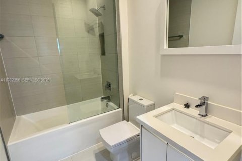 Adosado en venta en Doral, Florida, 4 dormitorios, 172.98 m2 № 2000394 - foto 29