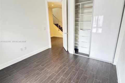 Adosado en venta en Doral, Florida, 4 dormitorios, 172.98 m2 № 2000394 - foto 26