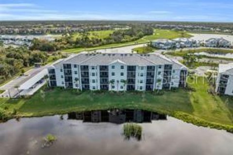 Condo in Punta Gorda, Florida, 2 bedrooms № 2201484 - photo 8