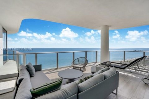 Copropriété à vendre à Sunny Isles Beach, Floride: 4 chambres, 310.29 m2 № 1451329 - photo 1