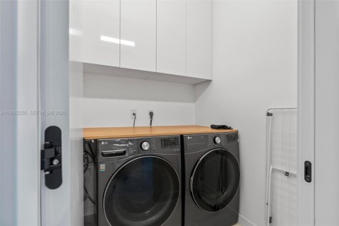 Снять в аренду кондоминиум в Санни-Айлс-Бич, Флорида 3 спальни, 169.08м2, № 2034912 - фото 27