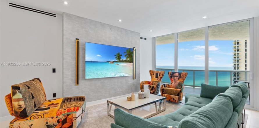 Кондоминиум с 3 спальнями в Санни-Айлс-Бич, Флорида № 2034912