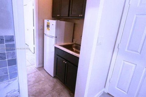 Casa en alquiler en Homestead, Florida, 1 dormitorio, 152.17 m2 № 2081872 - foto 6