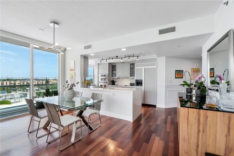 Condo in Fort Lauderdale, Florida, 2 bedrooms  № 1897368 - photo 8