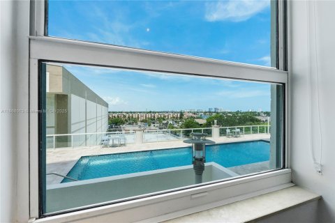 Condo in Fort Lauderdale, Florida, 2 bedrooms  № 1897368 - photo 6