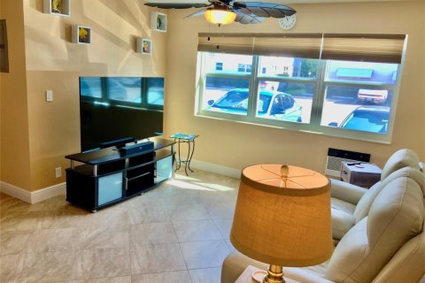 Condominio en venta en Fort Lauderdale, Florida, 1 dormitorio, 69.49 m2 № 2153877 - foto 5