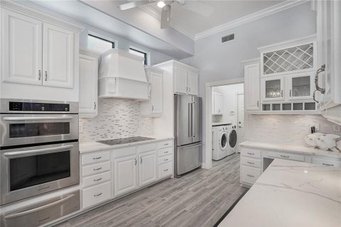 Villa ou maison à vendre à Sarasota, Floride: 4 chambres, 277.78 m2 № 2352506 - photo 13