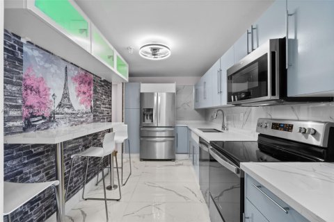 Condo in Hollywood, Florida, 1 bedroom  № 2062813